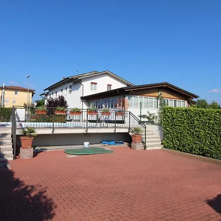 Peschiera Downtown Studio ペスキエーラ・デル・ガルダ